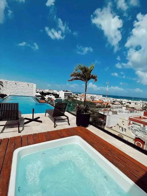 Modern Apartment/Jacuzzi/Sauna/Pool/Gym Playa del Carmen Apartament